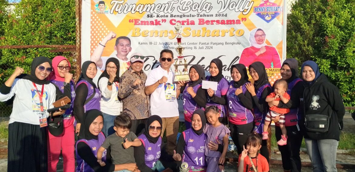 Calon Walikota Bengkulu Benny Suharto Resmi Menutup Turnamen Bola Voli”Emak-Emak Ceria”Se-Kota Bengkulu